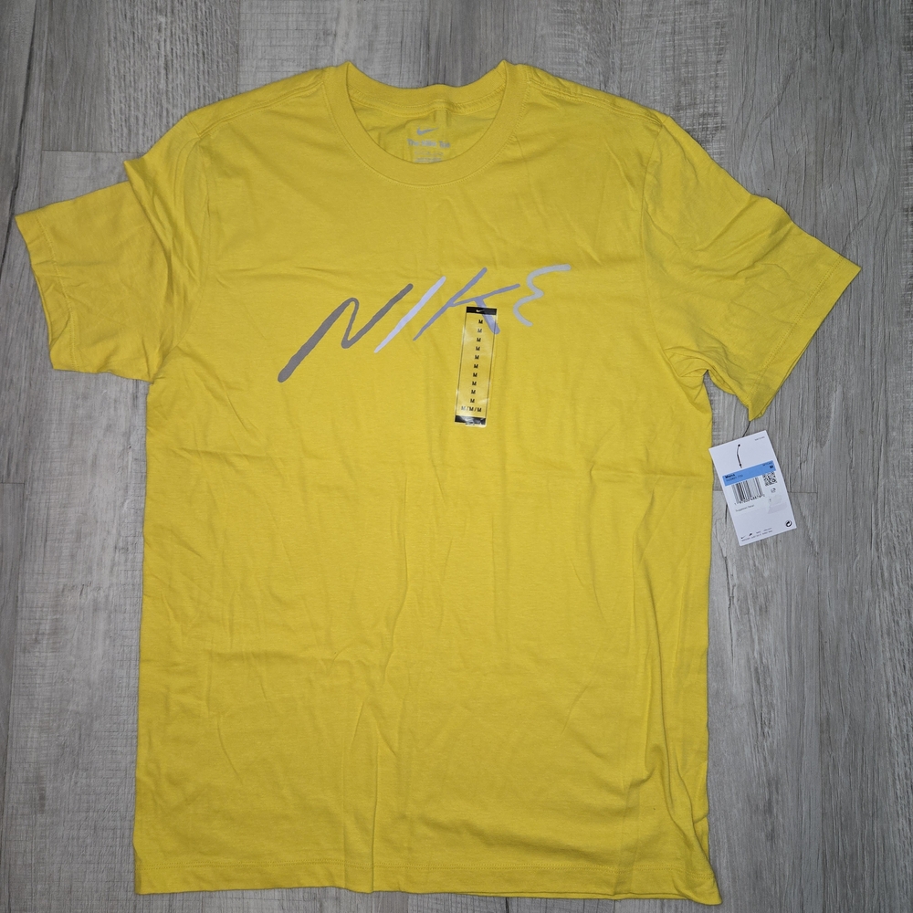 Nike Men's Bright Yellow Short Sleeve Tee